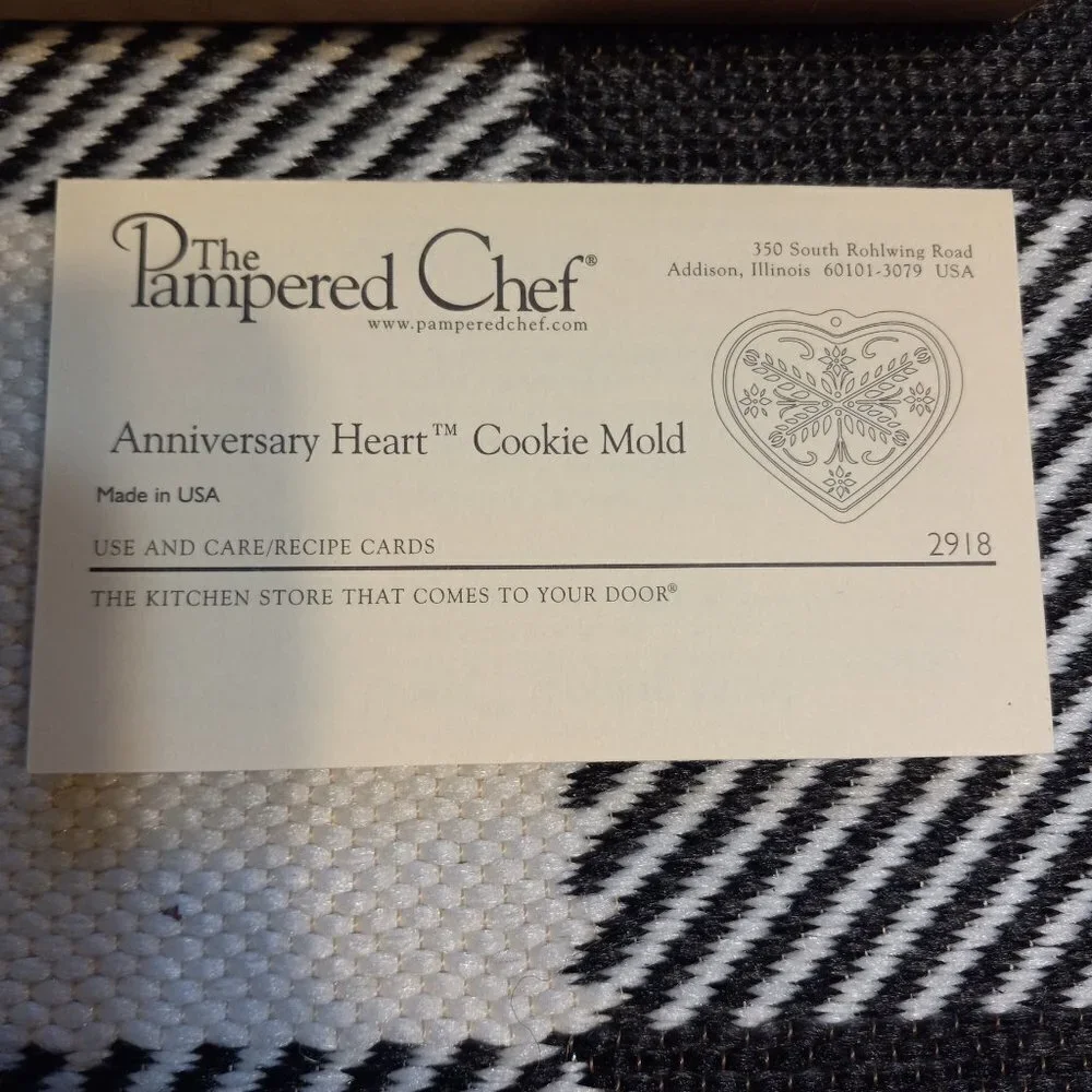 The Pampered Chef Anniversary Heart Cookie Mold